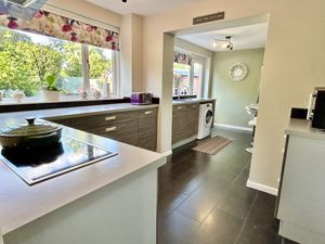 Breakfast Kitchen- click for photo gallery